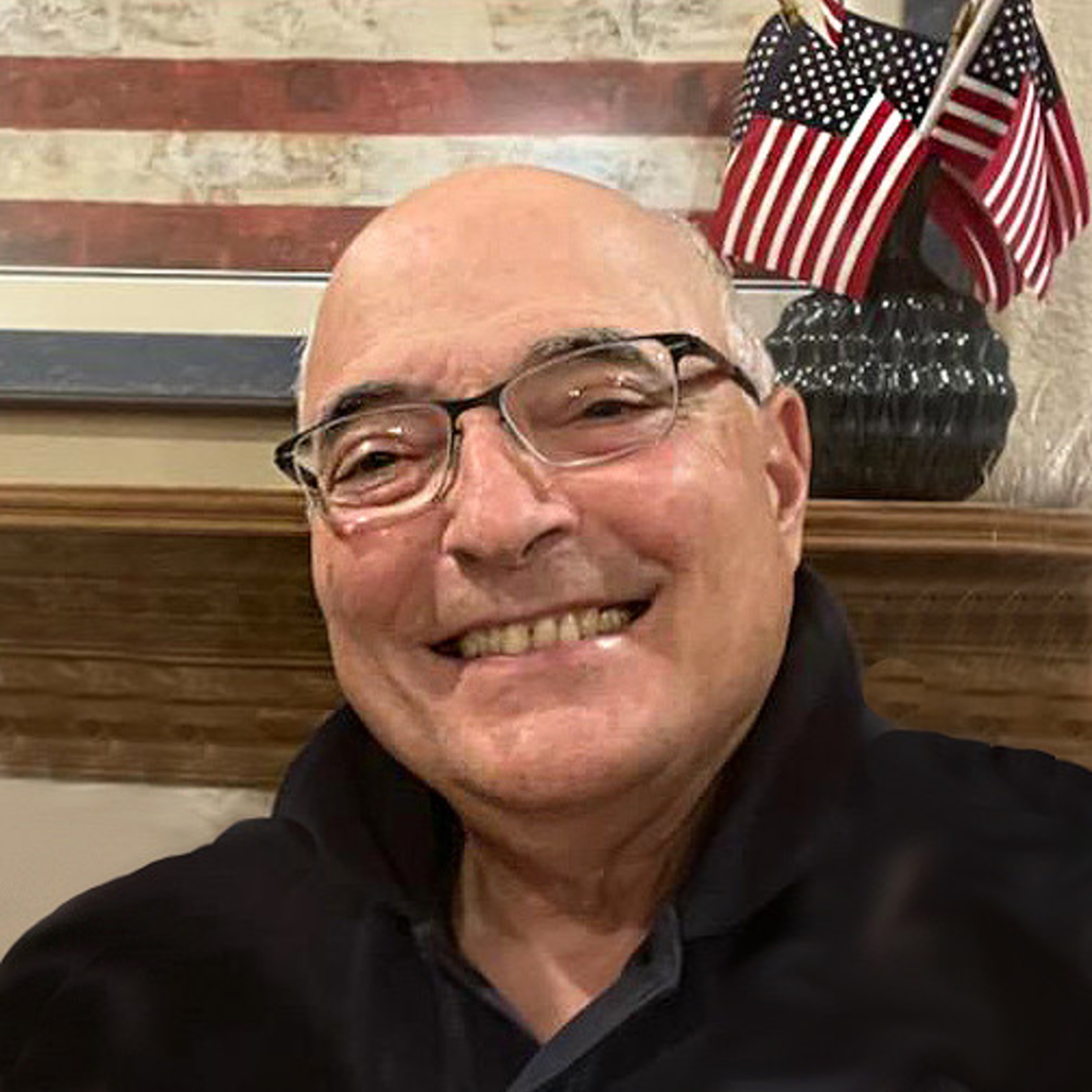 Paul Derosa Headshot